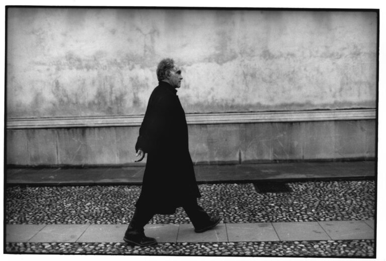 گفت‌وگو با کارلو گینتسبورگ درباره‌ی تاریخ خُرد